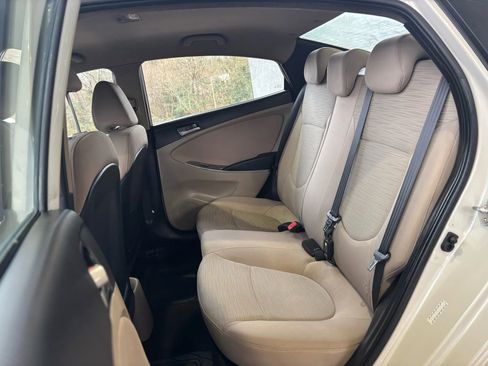 Used 2017 Hyundai Accent SE image 17