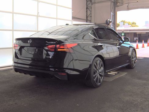 Used 2019 Nissan Altima 2.0 Edition One image 4