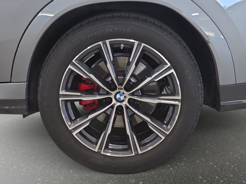 Certified 2024 BMW X6 xDrive40i w/ Premium Package AWD/4WD image 32