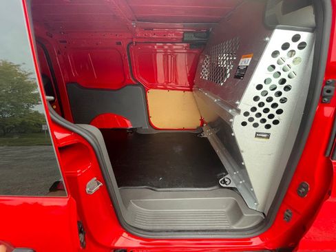 Used 2022 Ford Transit Connect XL image 20
