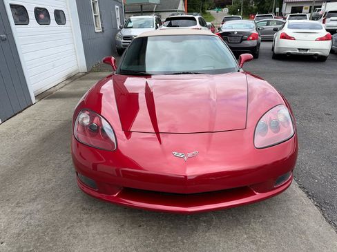 Used 2013 Chevrolet Corvette Convertible w/ 2LT Preferred Equipment Group RWD image 5