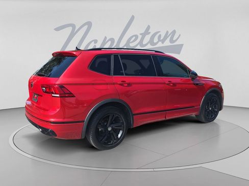 Certified 2024 Volkswagen Tiguan SE R-Line AWD/4WD image 8
