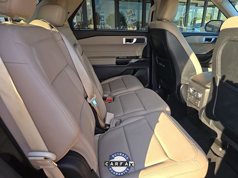Used 2020 Ford Explorer XLT w/ Equipment Group 202A image 34