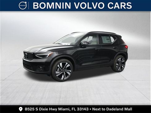 New 2026 Volvo XC40 B5 Ultra AWD/4WD image 1