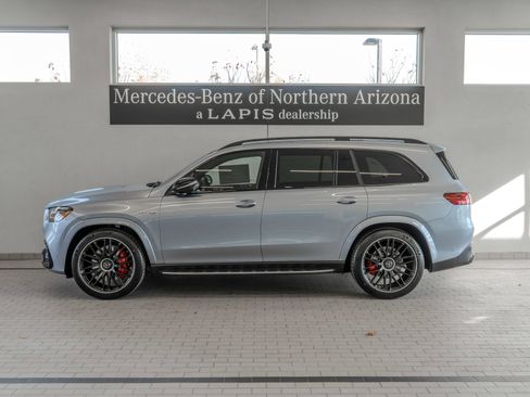 Used 2026 Mercedes-Benz GLS 63 AMG 4MATIC image 2