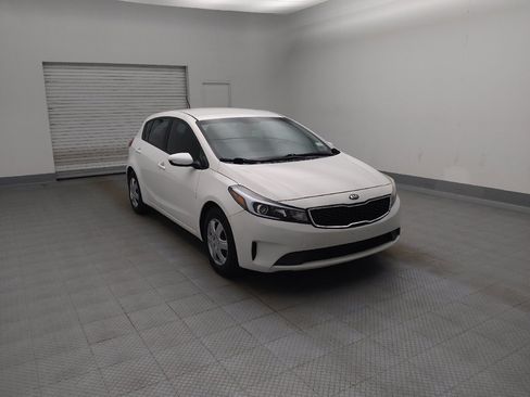 Used 2017 Kia Forte LX FWD image 13