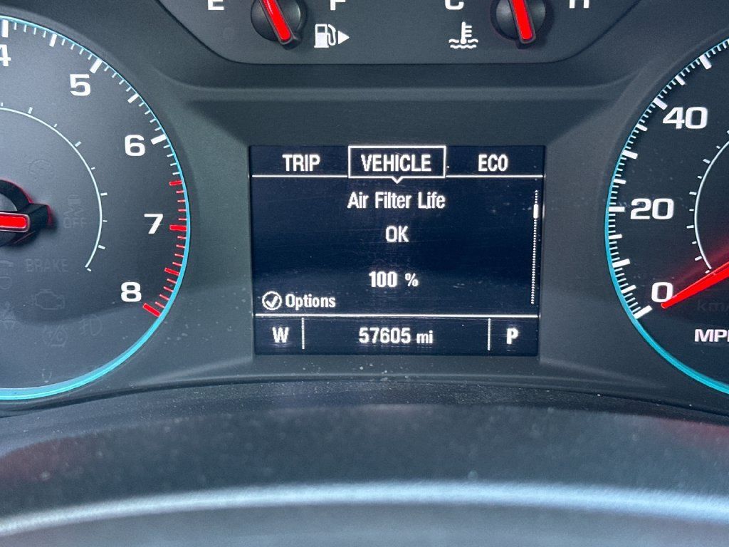 Used 2023 Chevrolet Malibu LT FWD image 32