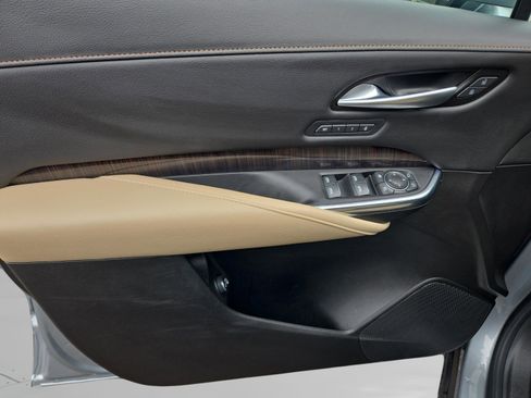 Used 2024 Cadillac XT4 Premium Luxury image 53