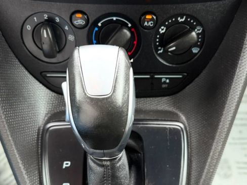 Used 2014 Ford Transit Connect XLT FWD image 17