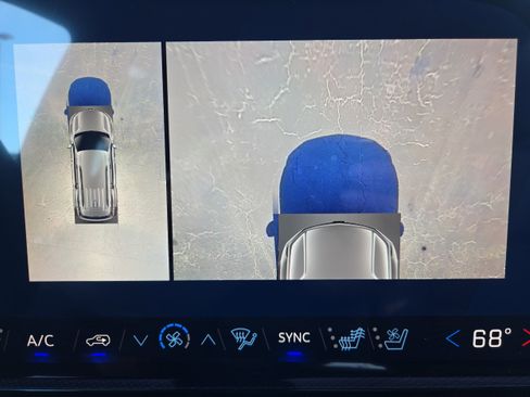 New 2026 Chevrolet Traverse RS image 16