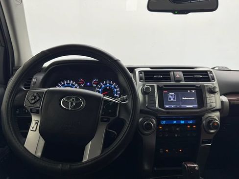 Used 2017 Toyota 4Runner Limited RWD image 3