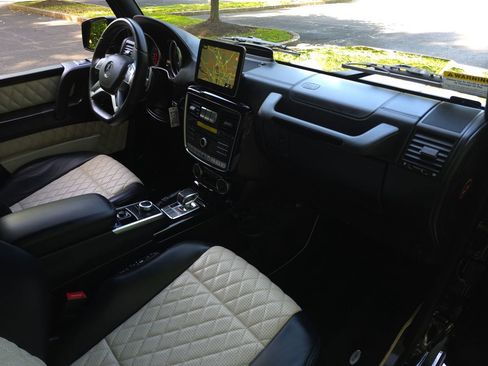 Used 2017 Mercedes-Benz G 63 AMG 4MATIC image 22