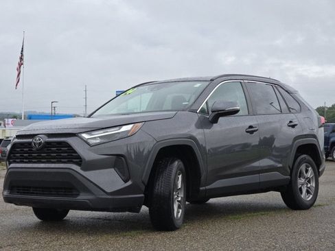 Used 2024 Toyota RAV4 XLE FWD image 15