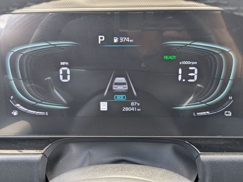 Certified 2023 Kia Niro EX Touring FWD image 34