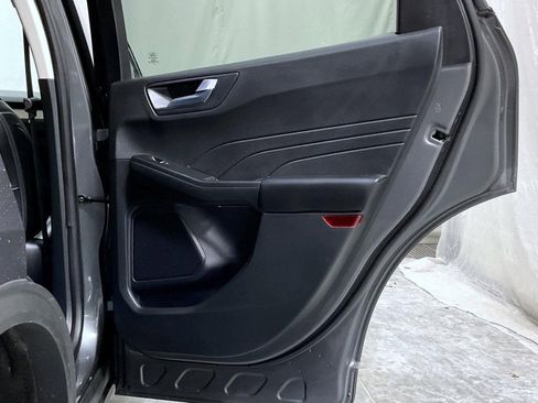 Used 2022 Ford Escape SEL image 18