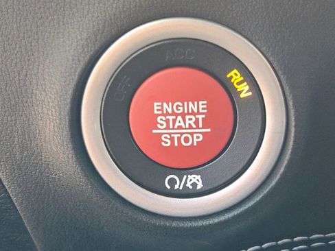 Used 2022 Dodge Challenger SRT Hellcat Redeye image 23