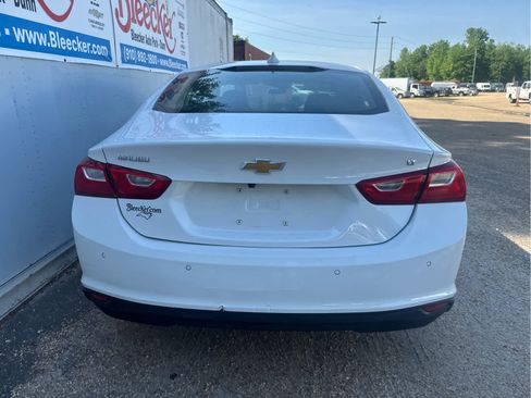 Used 2024 Chevrolet Malibu LT image 4