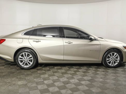 Used 2016 Chevrolet Malibu LT image 12