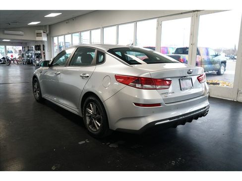 Used 2019 Kia Optima LX image 5