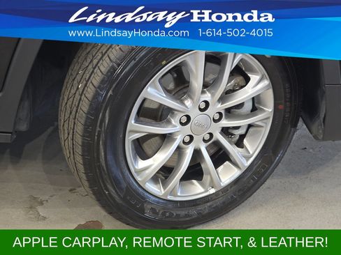 Used 2022 Jeep Cherokee Latitude Lux w/ Sun & Sound Group AWD/4WD image 8