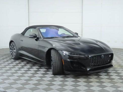 Used 2024 Jaguar F-TYPE R image 11