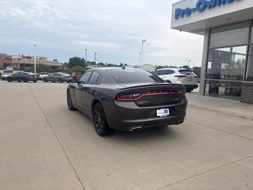 Used 2015 Dodge Charger SXT w/ AWD Premium Group image 7