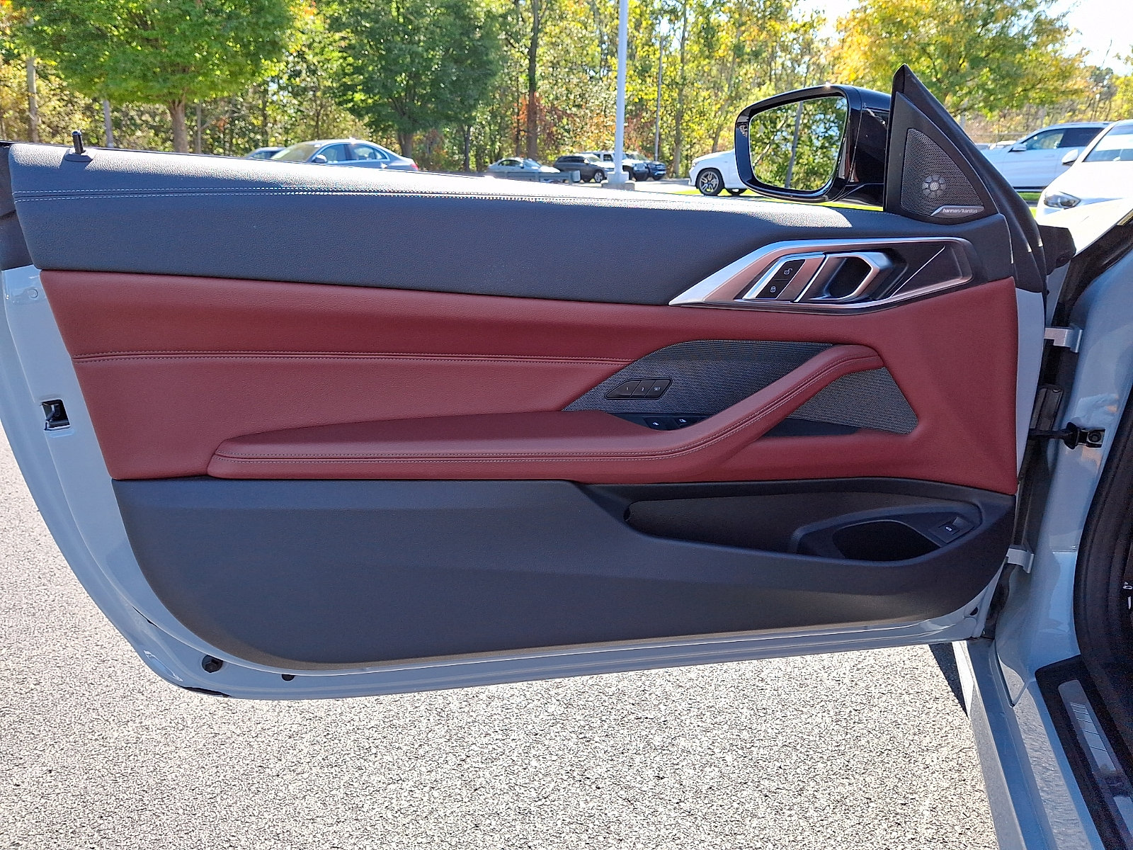 Used 2022 BMW M440i Convertible RWD image 16