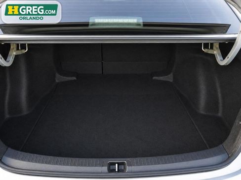 Used 2025 Toyota Corolla SE FWD image 18