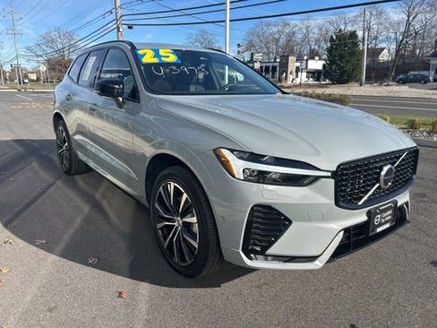 Certified 2025 Volvo XC60 B5 Plus AWD/4WD image 6