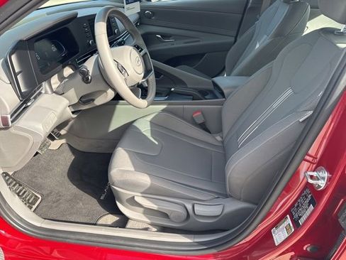 Certified 2025 Hyundai Elantra Sport image 13