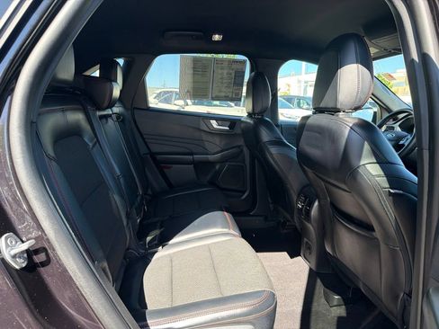 Used 2025 Ford Escape ST-Line AWD/4WD image 15