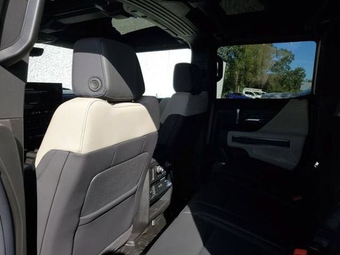 New 2026 GMC Hummer EV SUV AWD/4WD image 11