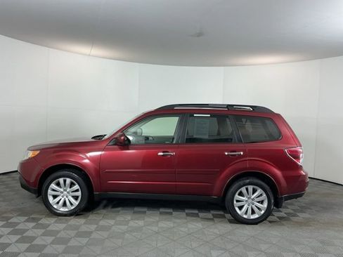 Used 2011 Subaru Forester 2.5X Limited image 8