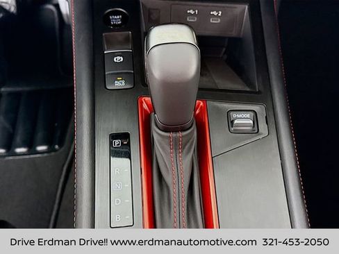 Certified 2025 Nissan Kicks SR image 19