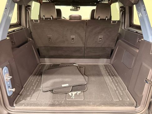 Used 2023 Ford Bronco Badlands AWD/4WD image 14