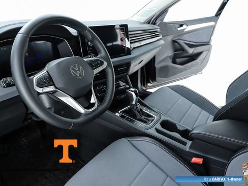 Used 2025 Volkswagen Jetta SE w/ Sunroof Package FWD image 55