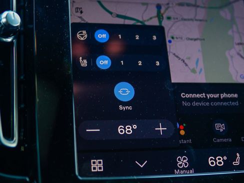 Used 2023 Volvo XC40 Recharge Ultimate image 28