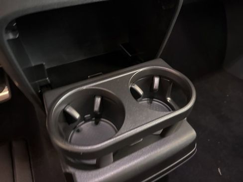 New 2025 Volkswagen ID. Buzz Pro S image 17