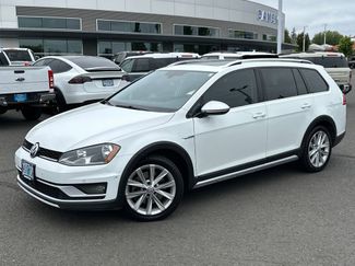 Used 2017 Volkswagen Golf Alltrack SE AWD/4WD video 1