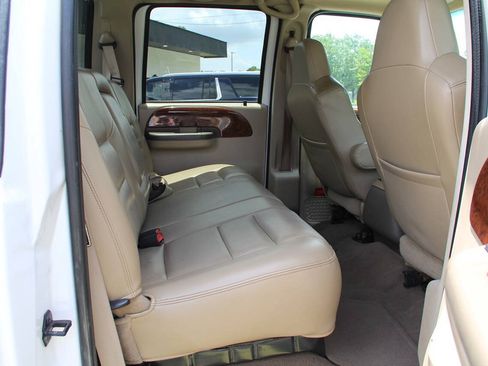 Used 2003 Ford F350 Lariat AWD/4WD image 15
