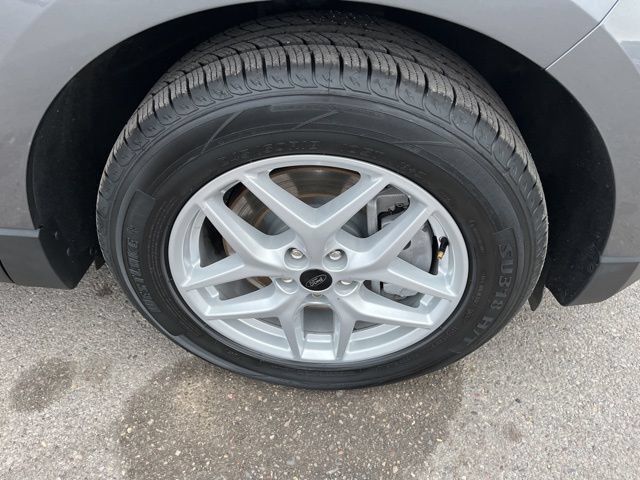 Used 2024 Ford Edge SEL AWD/4WD image 16