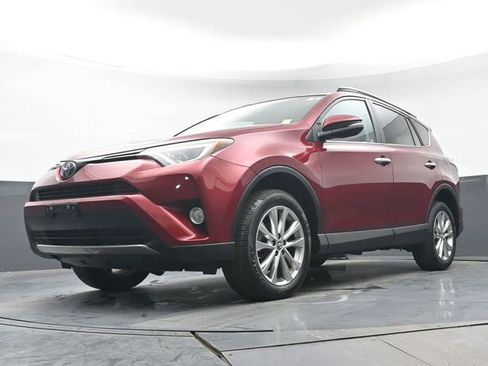 Used 2018 Toyota RAV4 Limited image 32