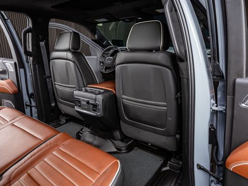 Used 2025 GMC Sierra 1500 Denali Ultimate image 32