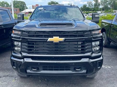 New 2026 Chevrolet Silverado 2500 Custom w/ Custom Value Package AWD/4WD image 3