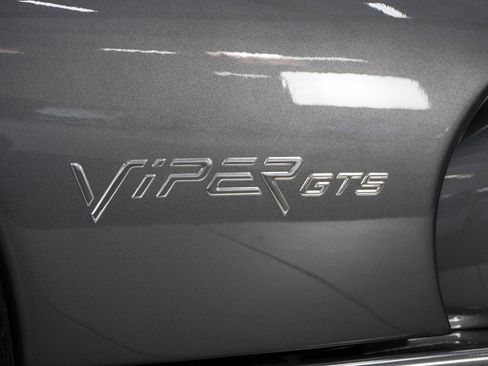 Used 2002 Dodge Viper GTS RWD image 16