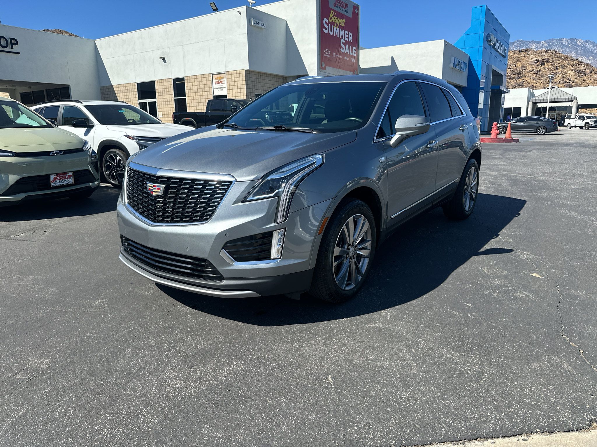 Used 2023 Cadillac XT5 Premium Luxury FWD image 1