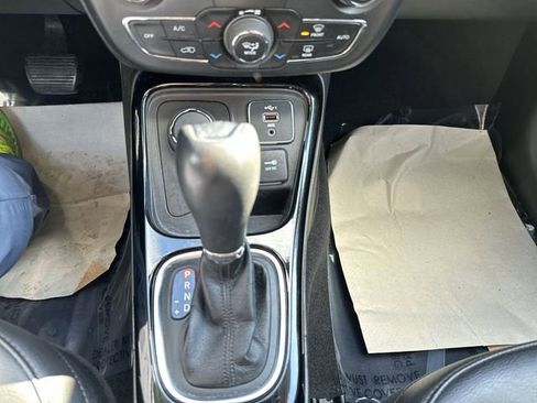 Used 2021 Jeep Compass Latitude image 23