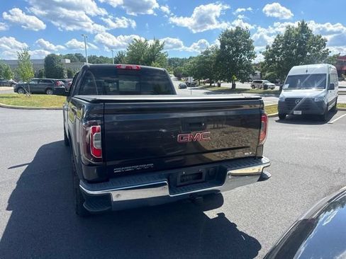 Used 2016 GMC Sierra 1500 SLT w/ SLT Preferred Package AWD/4WD image 10