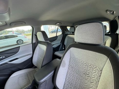Used 2023 Chevrolet Equinox LS image 14