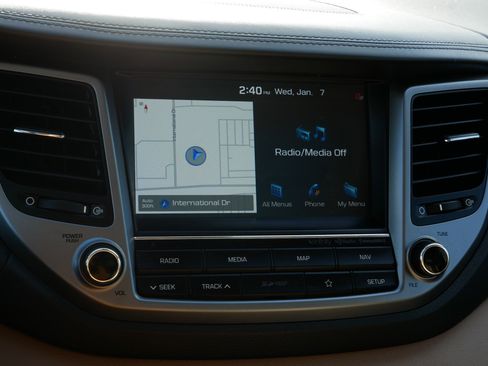 Used 2018 Hyundai Tucson Limited w/ Ultimate Package 02 image 22